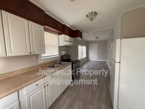 116 S Stanford St in Sulphur, LA - Building Photo - Building Photo