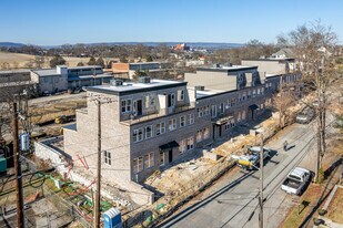 Lucey Quarter in Chattanooga, TN - Building Photo