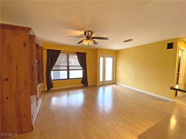 6112 Principia Dr in Ft. Myers, FL - Foto de edificio - Building Photo