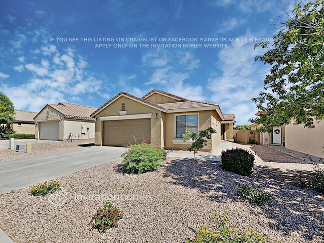 property at 928 W Desert Canyon Dr