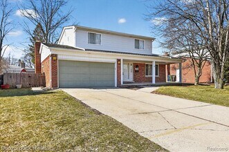 33815 Orban Dr in Sterling Heights, MI - Building Photo - Building Photo