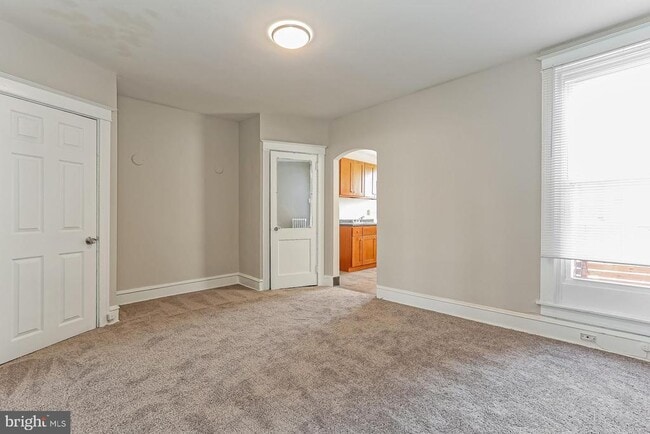 6436 Dicks Ave in Philadelphia, PA - Building Photo - Building Photo