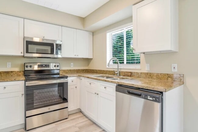 4666 Donovan St in Orlando, FL - Building Photo - Building Photo