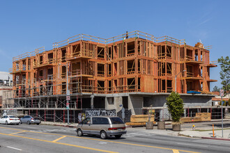 Ogden Garden in Los Angeles, CA - Building Photo - Building Photo