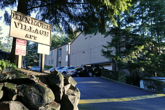 Kenmore Village in Kenmore, WA - Foto de edificio - Building Photo