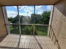 8720 Shadow Wood Blvd, Unit 205 in Coral Springs, FL - Building Photo