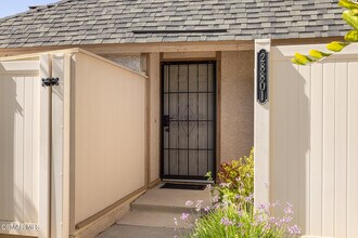 28801 Conejo View Dr in Agoura Hills, CA - Building Photo - Building Photo