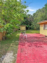 5614 Taylor St in Hollywood, FL - Building Photo - Building Photo