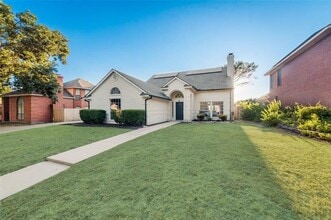 7744 Grassland Dr in Fort Worth, TX - Building Photo - Building Photo