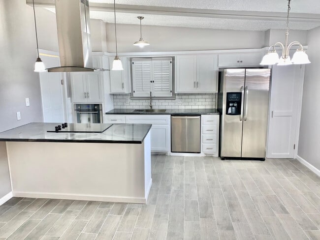 property at 4318 59th St