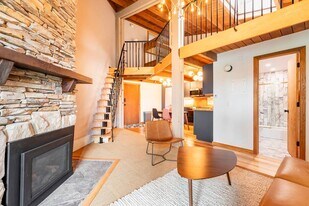 2200 Lodgepole Cir, Unit B304 in Silverthorne, CO - Building Photo