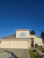 6421 Noble House Ct in Elk Grove, CA - Building Photo