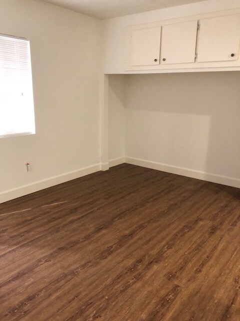 916 N Screenland Dr, Unit A in Burbank, CA - Foto de edificio