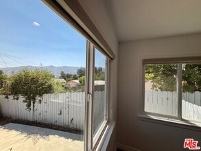 2535 Mary St in Montrose, CA - Building Photo - Building Photo