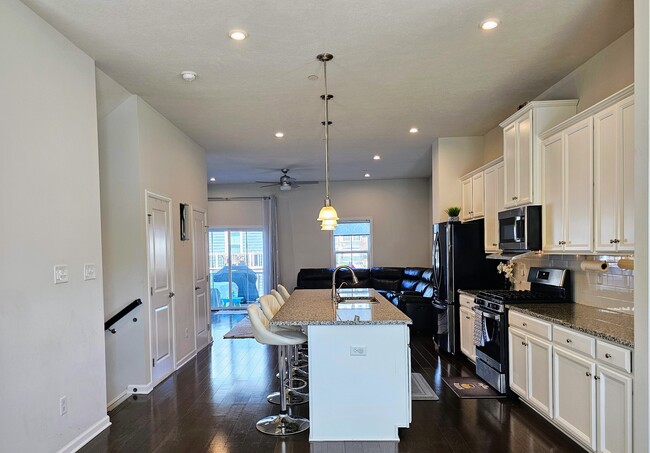 property at 1019 Mohawk Ln