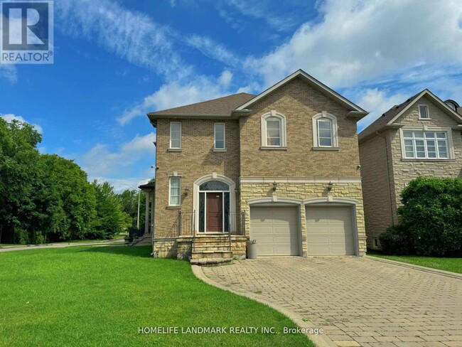 1 Clarkehaven St in Vaughan, ON - Building Photo - Building Photo