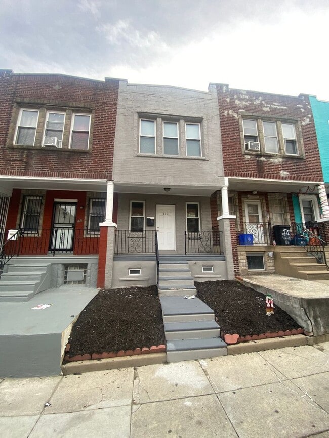 170 W Thelma St in Philadelphia, PA - Building Photo - Building Photo