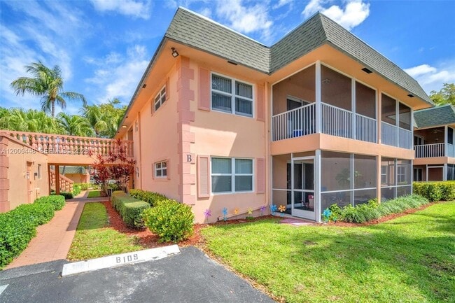 770 SE 2nd Ave, Unit B216 in Deerfield Beach, FL - Building Photo - Building Photo