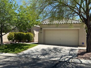 10847 Intro Ave in Las Vegas, NV - Building Photo - Building Photo