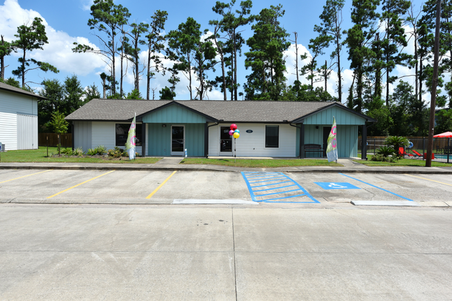 Fifth Avenue in Lake Charles, LA - Building Photo - Building Photo