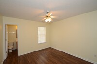 132 Brenda Dr photo'