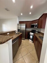 6006 SW 8th St in West Miami, FL - Building Photo - Building Photo