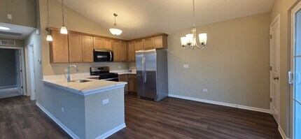 394 Timber Pointe Dr in Joliet, IL - Foto de edificio - Building Photo