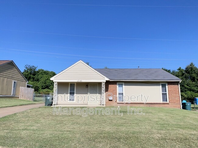 4381 Howardcrest Dr in Memphis, TN - Building Photo - Building Photo