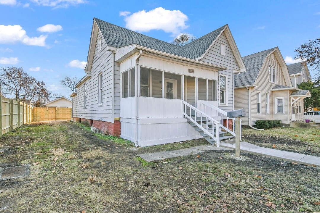 1714 S 2nd St in Springfield, IL - Building Photo