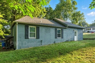 918 S Appleton Ave in Independence, MO - Building Photo - Building Photo