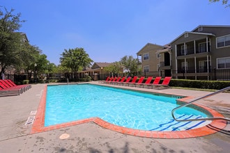 Saddle Ridge in San Antonio, TX - Foto de edificio - Building Photo