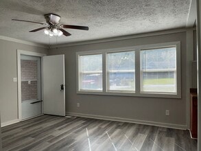 234 Roxbury Dr in Riverdale, GA - Building Photo - Building Photo