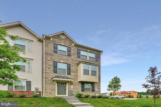 8010 Robinson Mnr Rd in Brandywine, MD - Building Photo - Building Photo