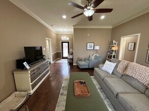 1811 Gray Stone Dr in Bryan, TX - Building Photo - Building Photo