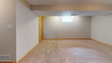 836 22nd Ave SE in Minneapolis, MN - Building Photo - Building Photo