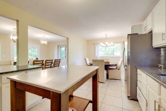 540 Kerry Lake Dr in Newport News, VA - Building Photo - Building Photo