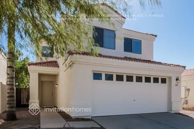 250 W Juniper Ave in Gilbert, AZ - Foto de edificio - Building Photo