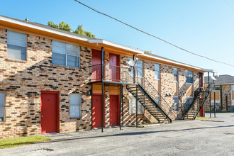 Gateway Grove in La Porte, TX - Foto de edificio - Building Photo