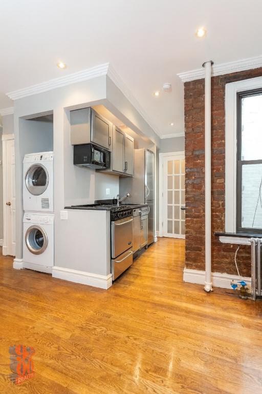 410 E 13th St in New York, NY - Foto de edificio - Building Photo