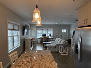 176 Main St in Medway, MA - Building Photo - Building Photo