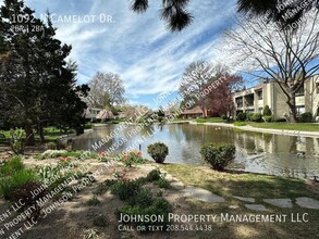 1092 N Camelot Dr in Boise, ID - Foto de edificio - Building Photo