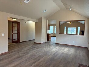 1424 SW 129th St in Oklahoma City, OK - Building Photo - Building Photo