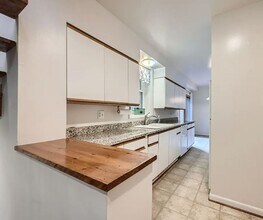 827 S Charles St in Baltimore, MD - Building Photo - Building Photo