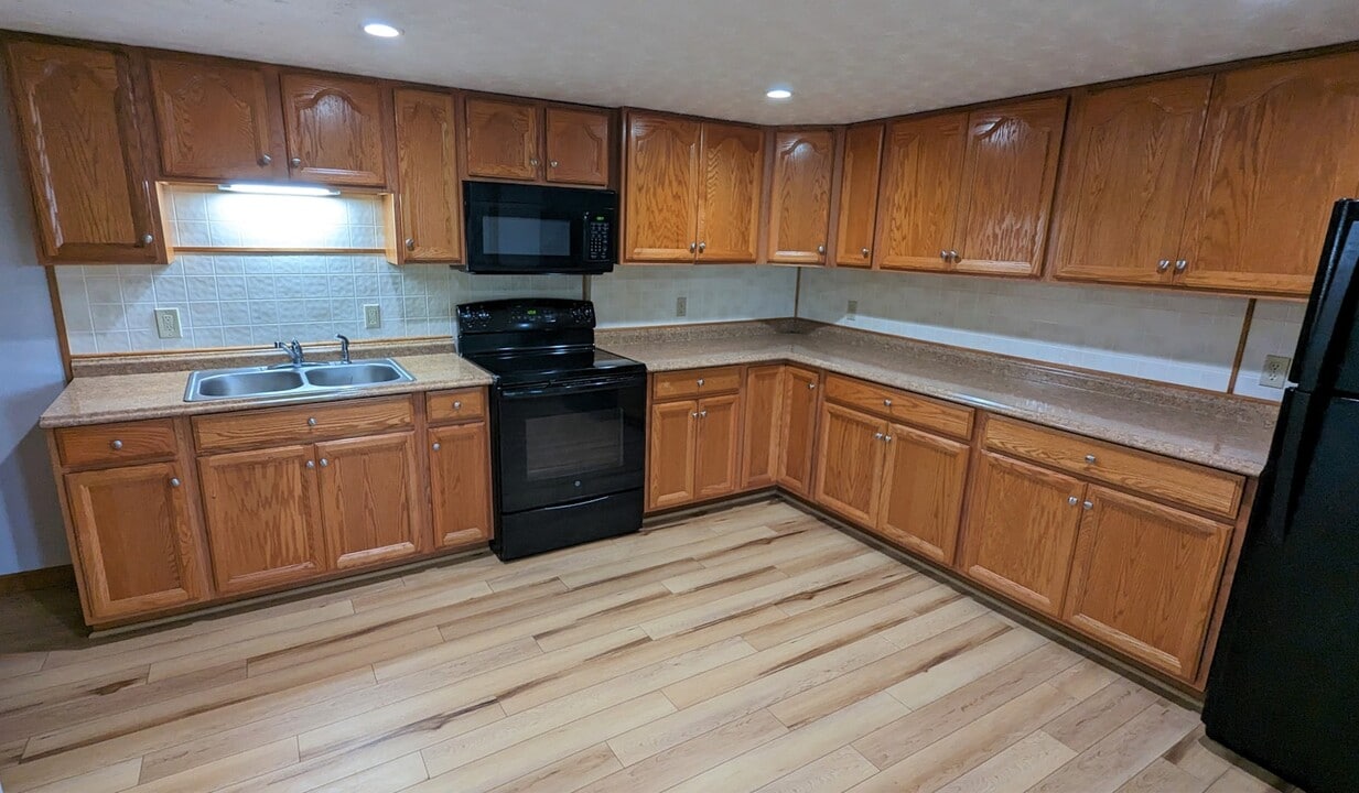 5155 E Main Street Rd in Batavia, NY - Building Photo