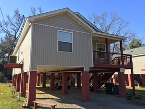 Pepper Cottages in Tallahassee, FL - Building Photo - Building Photo