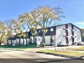 Burkhardt Valley Apartments in Dayton, OH - Building Photo - Building Photo