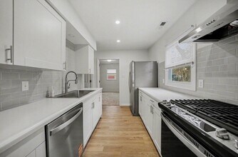 613 N Ashland Ave in Michigan City, IN - Building Photo - Building Photo