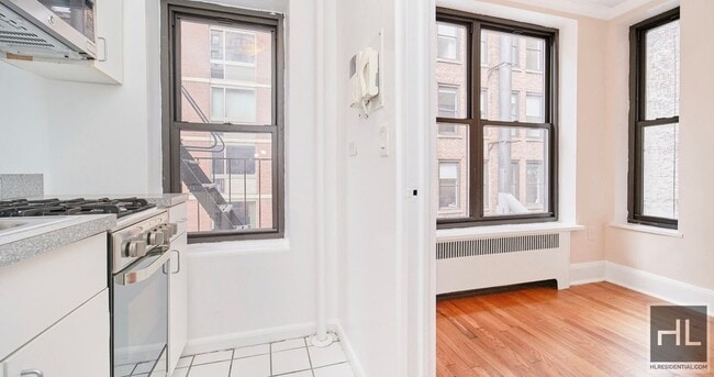 EAST 24 STREET in New York, NY - Building Photo - Building Photo