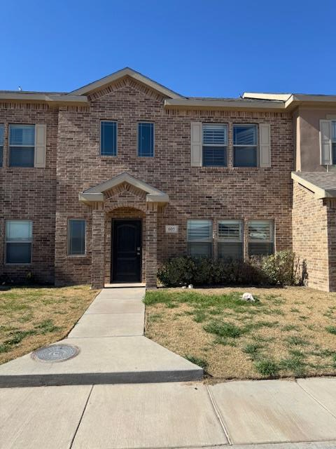 605 Old Course Rd in Odessa, TX - Foto de edificio
