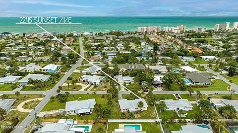 2245 Sunset Ave in Indialantic, FL - Building Photo